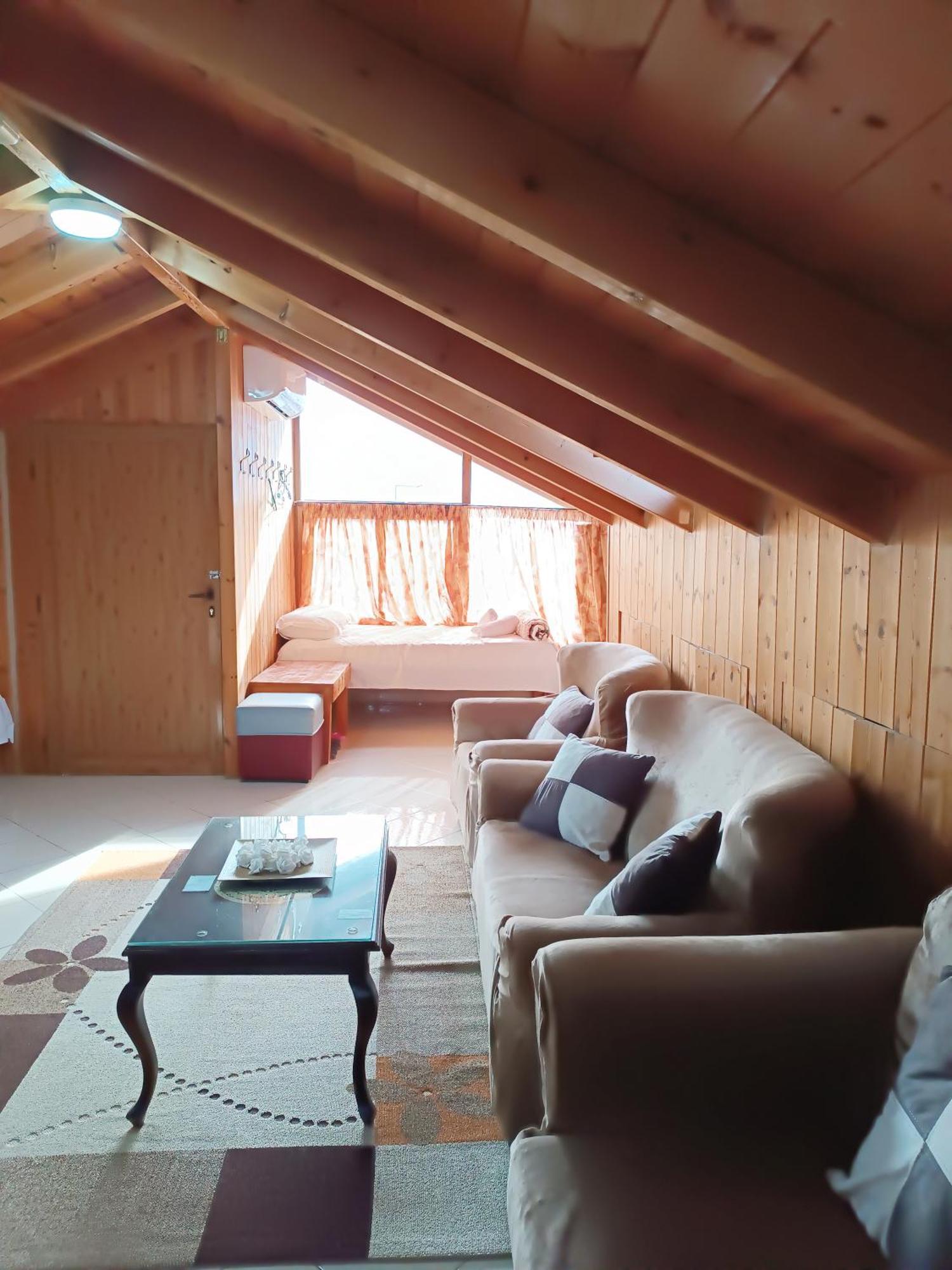 Guesthouse Eva Suite Берат Екстериор снимка