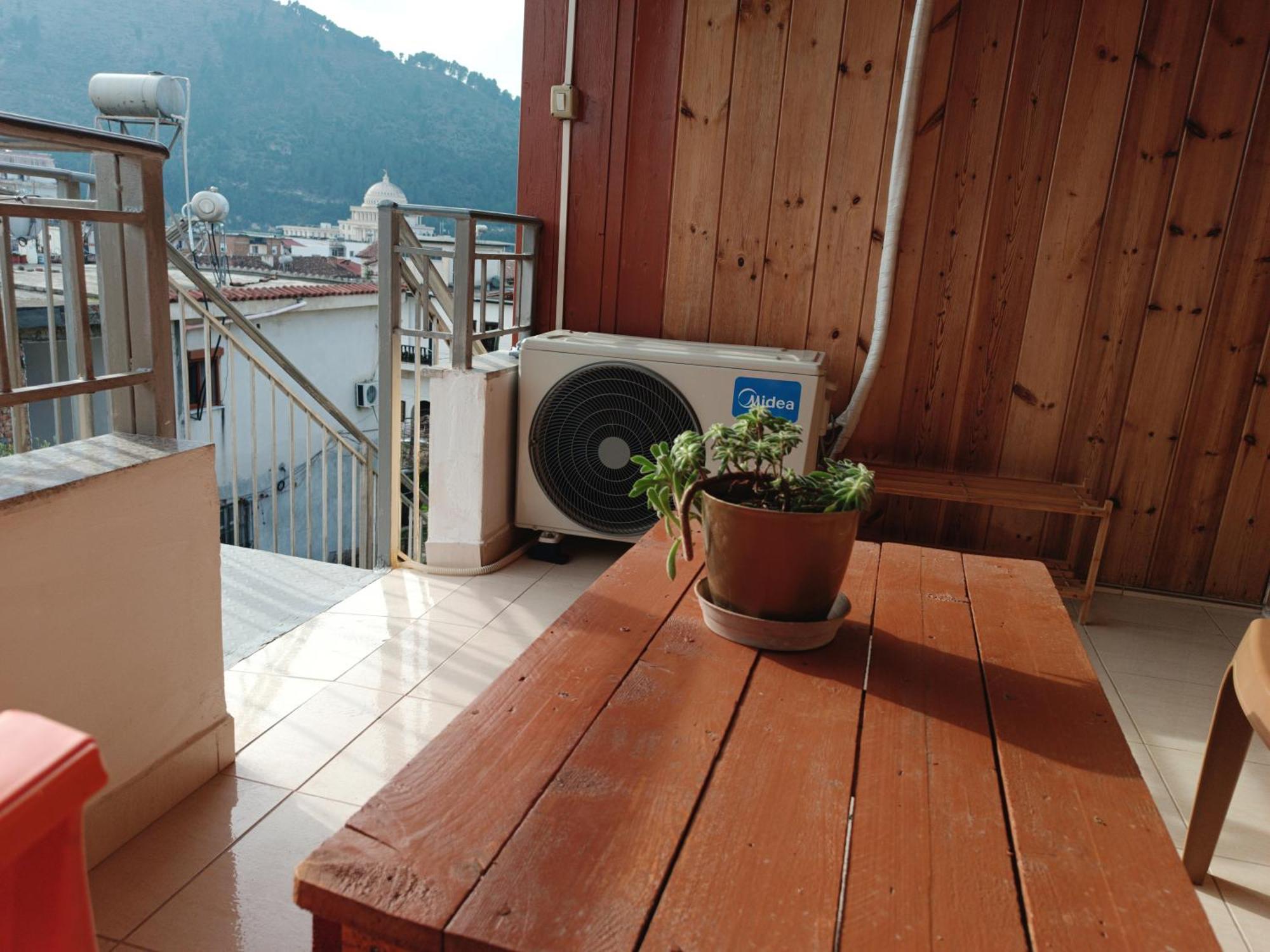 Guesthouse Eva Suite Берат Екстериор снимка